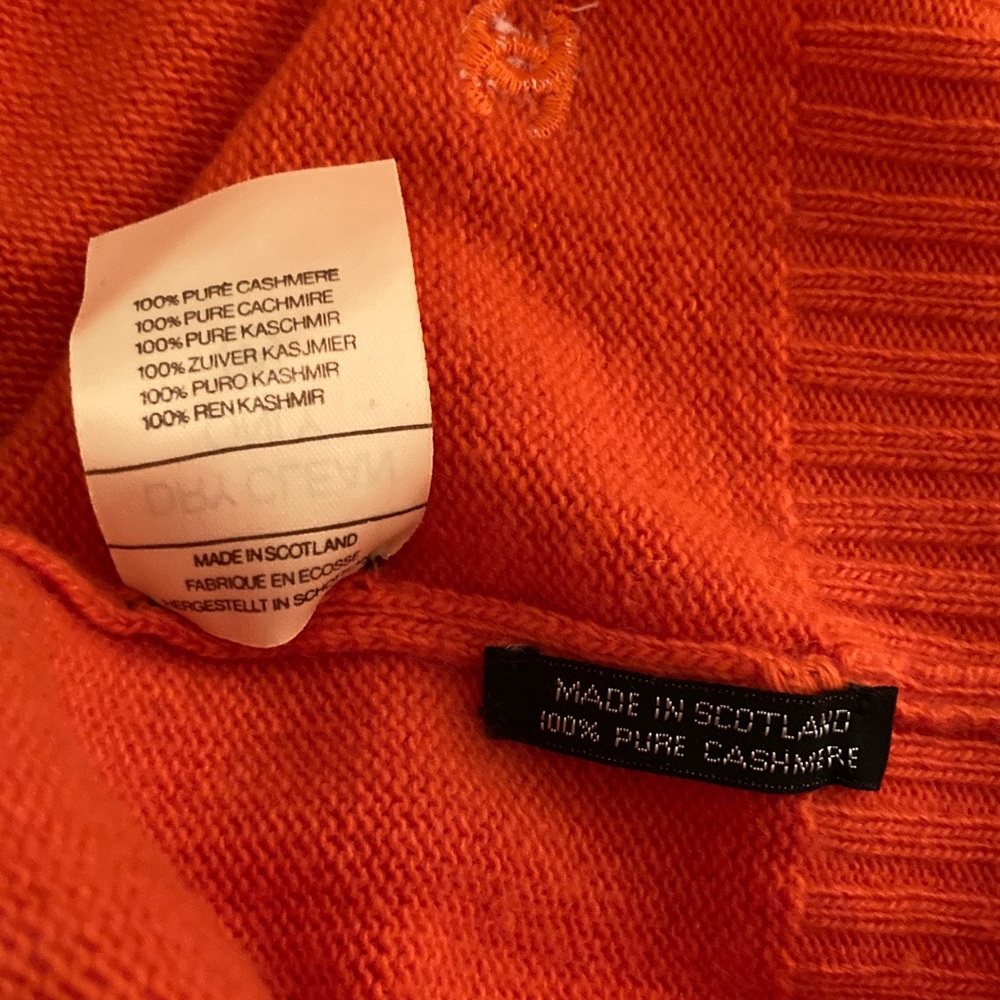CHANEL Vintage Lush Cashmere Women's Tan and Orange Sweater; Ladies size Medium - Picture 12 of 16